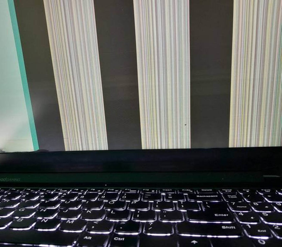 Полоси на екрані ноутбука