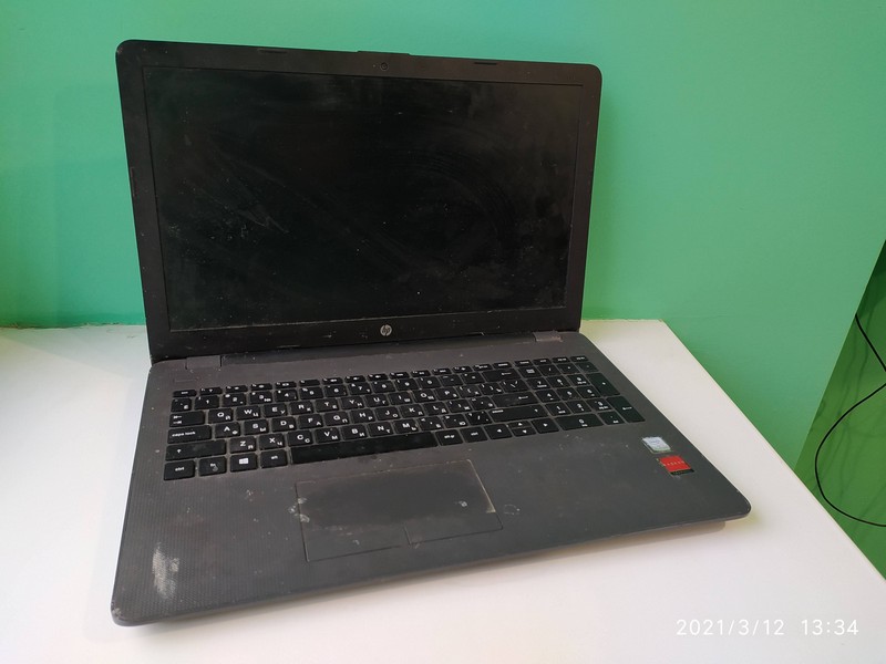 HP 250 G6 не вмикається