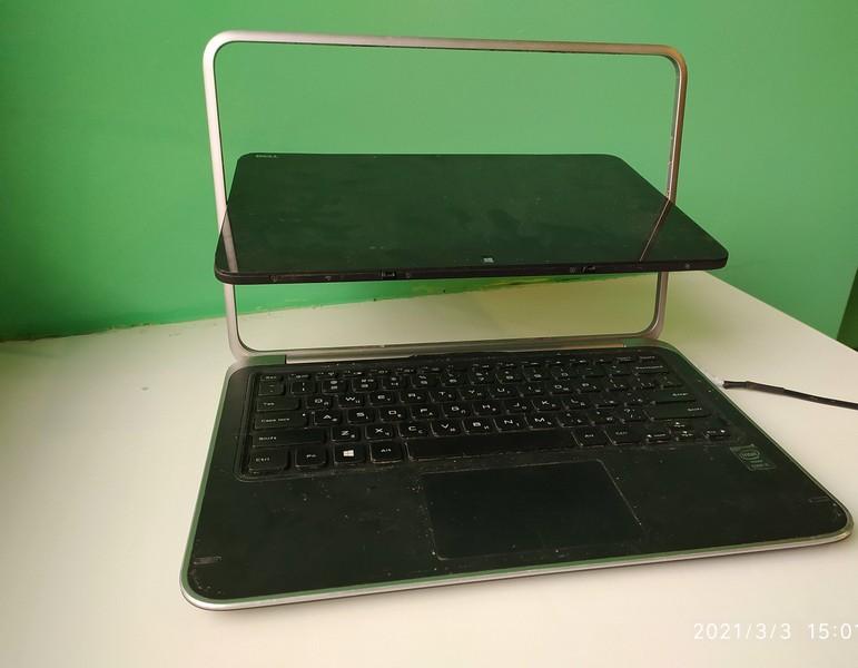 Dell XPS 12 9Q33 ультрабук-трансформер Dell XPS 12 9Q33