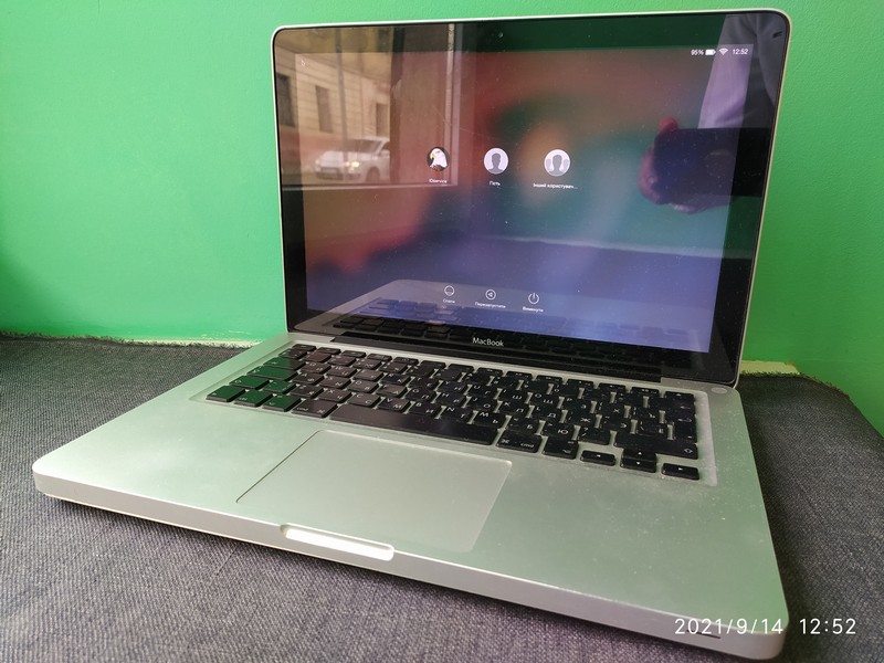 apple macbook завантажився