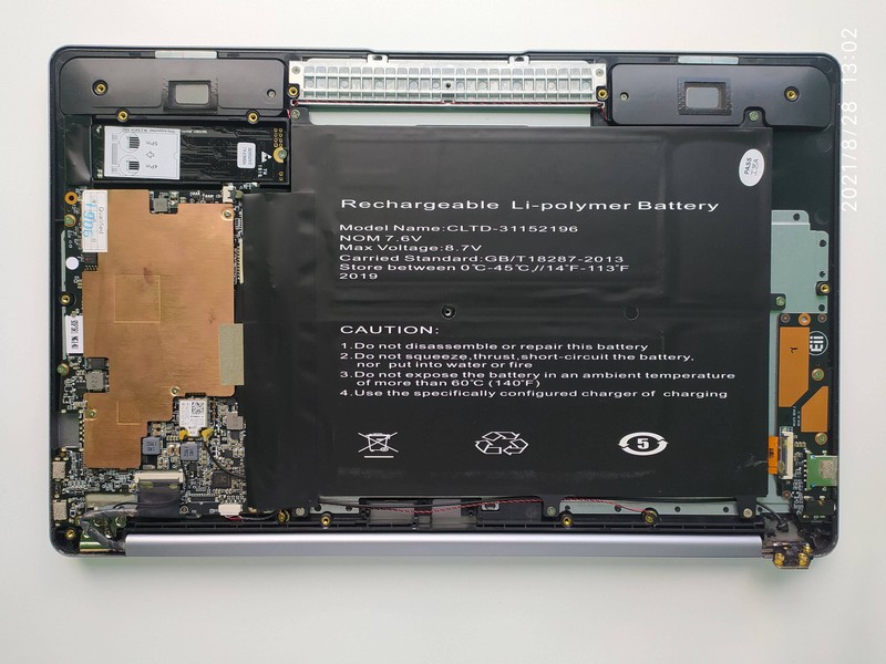 ноутбук Chuwi разобран 