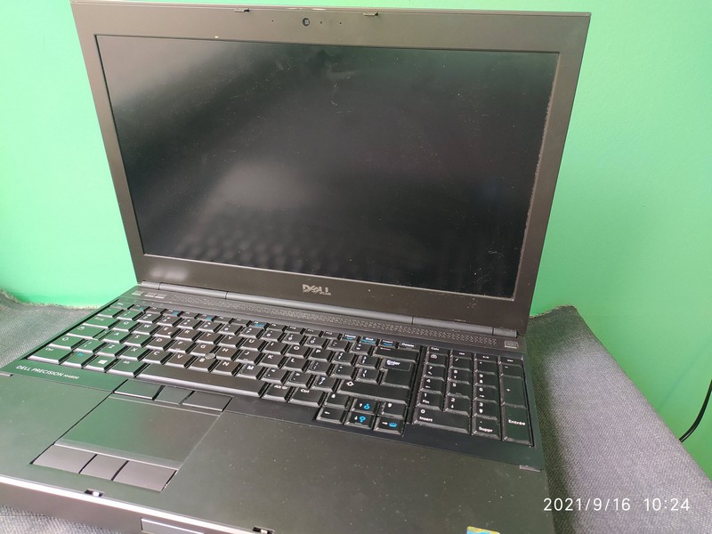 Ноутук Dell не включается Ноутук Dell Precision M4800 не вмикається