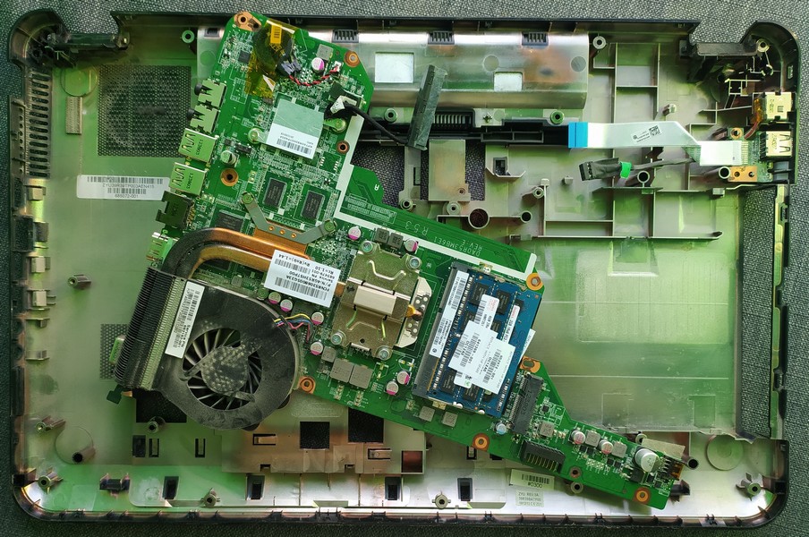 ноутбук hp разобран