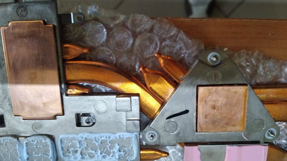 ноутбук MSI Leopard GP75-8SD MS-17E2