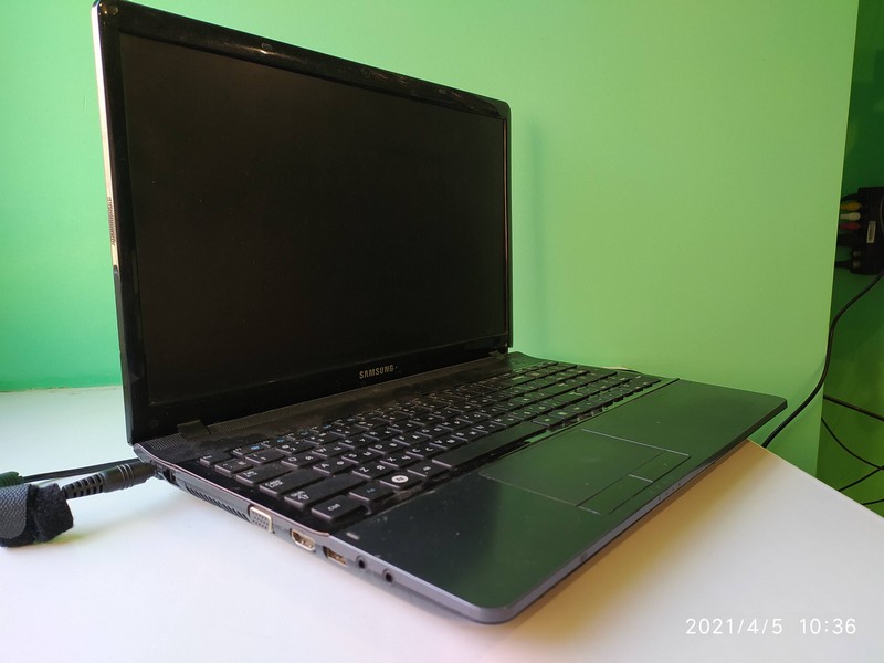 ремонт ноутбука Samsung NP300E5X
