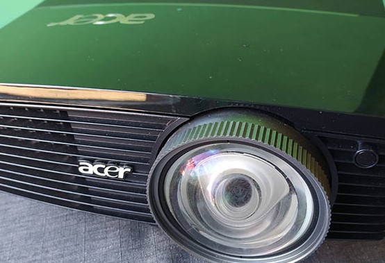 заміна лампи в проекторі acer