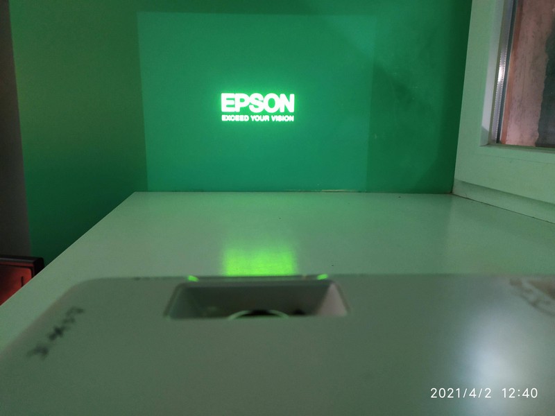 Проектор Epson EMP-1700 Проектор Epson EMP-1700