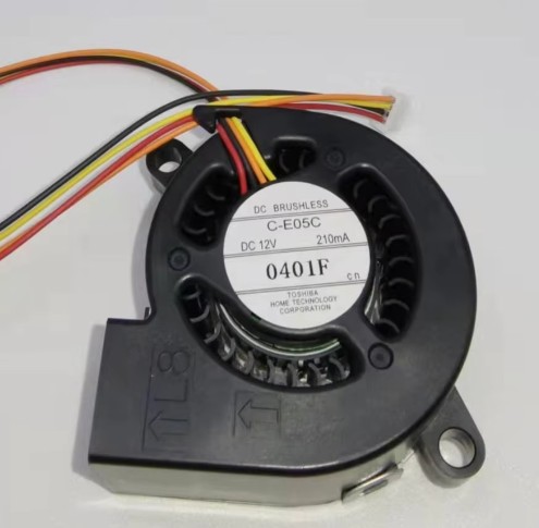 Вентилятор Toshiba DC Brushless C-E05C 12V. Вентилятор для охолодження Toshiba DC Brushless C-E05C на 12V і 210mA з чотирьохпровідним підключенням.
