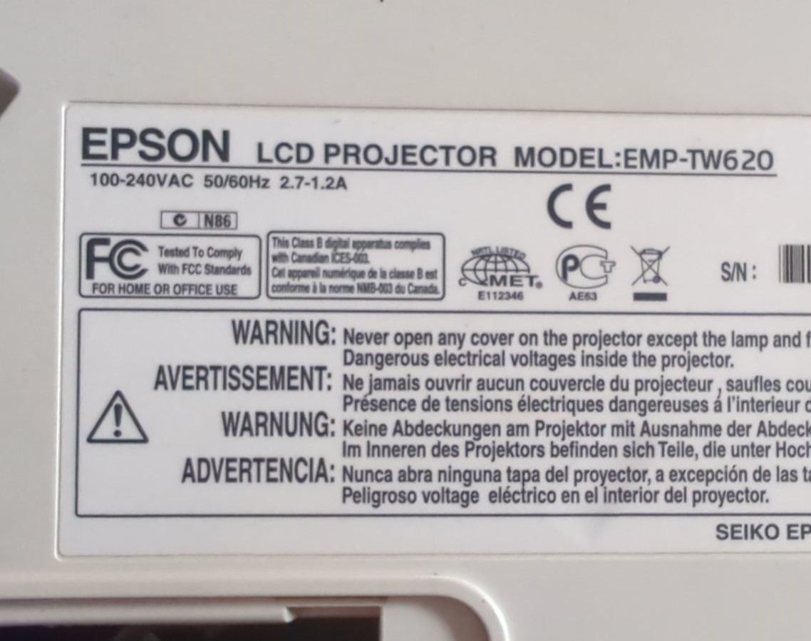 Заміна лампи в проекторі Epson EMP-TW620